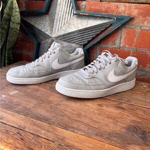 Nike Court Vision Low Next Nature Men's Size 9.5 Sneakers DH2987-003 Gray/White